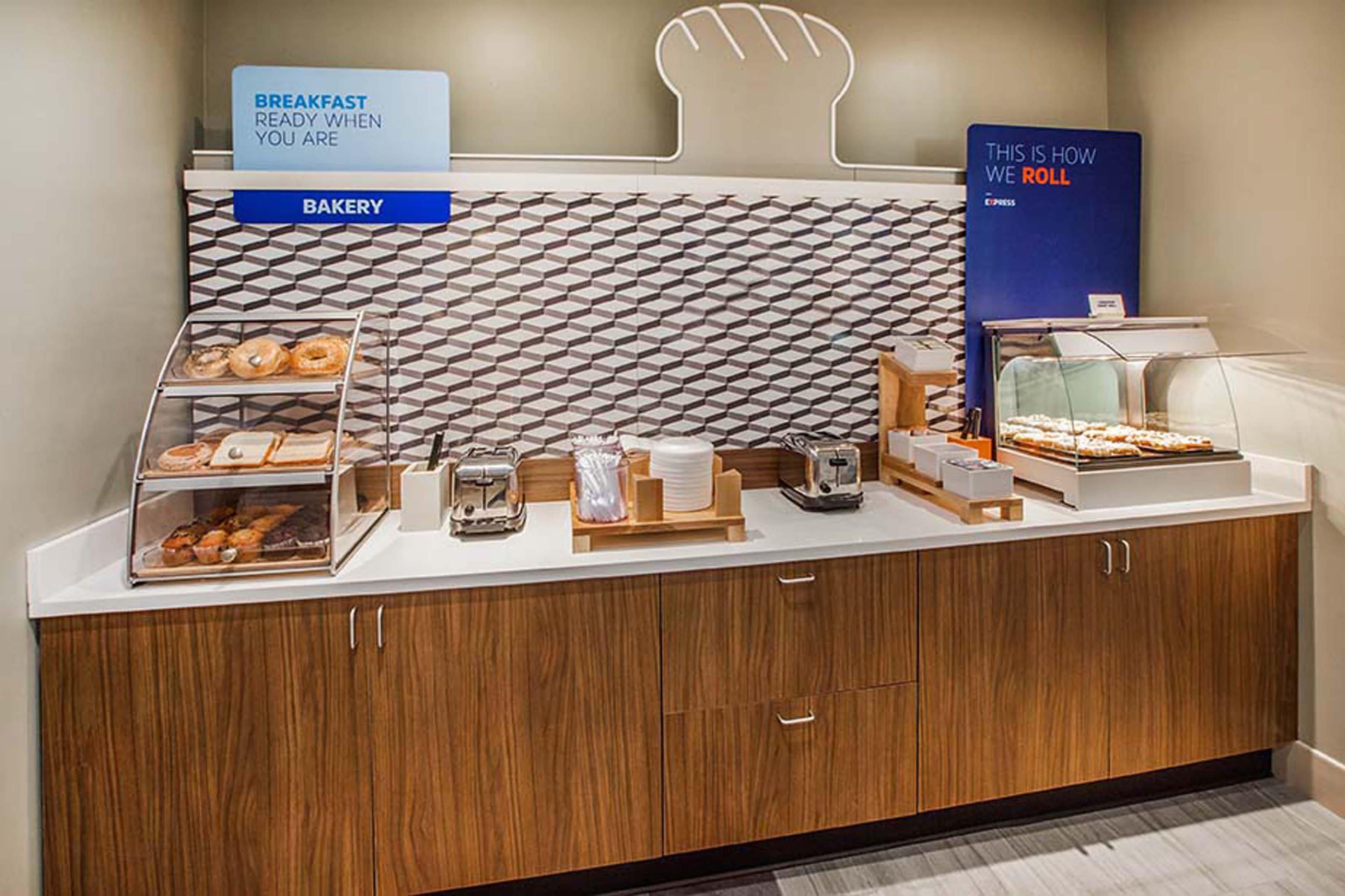 Holiday Inn Express Atmore By Ihg Buitenkant foto