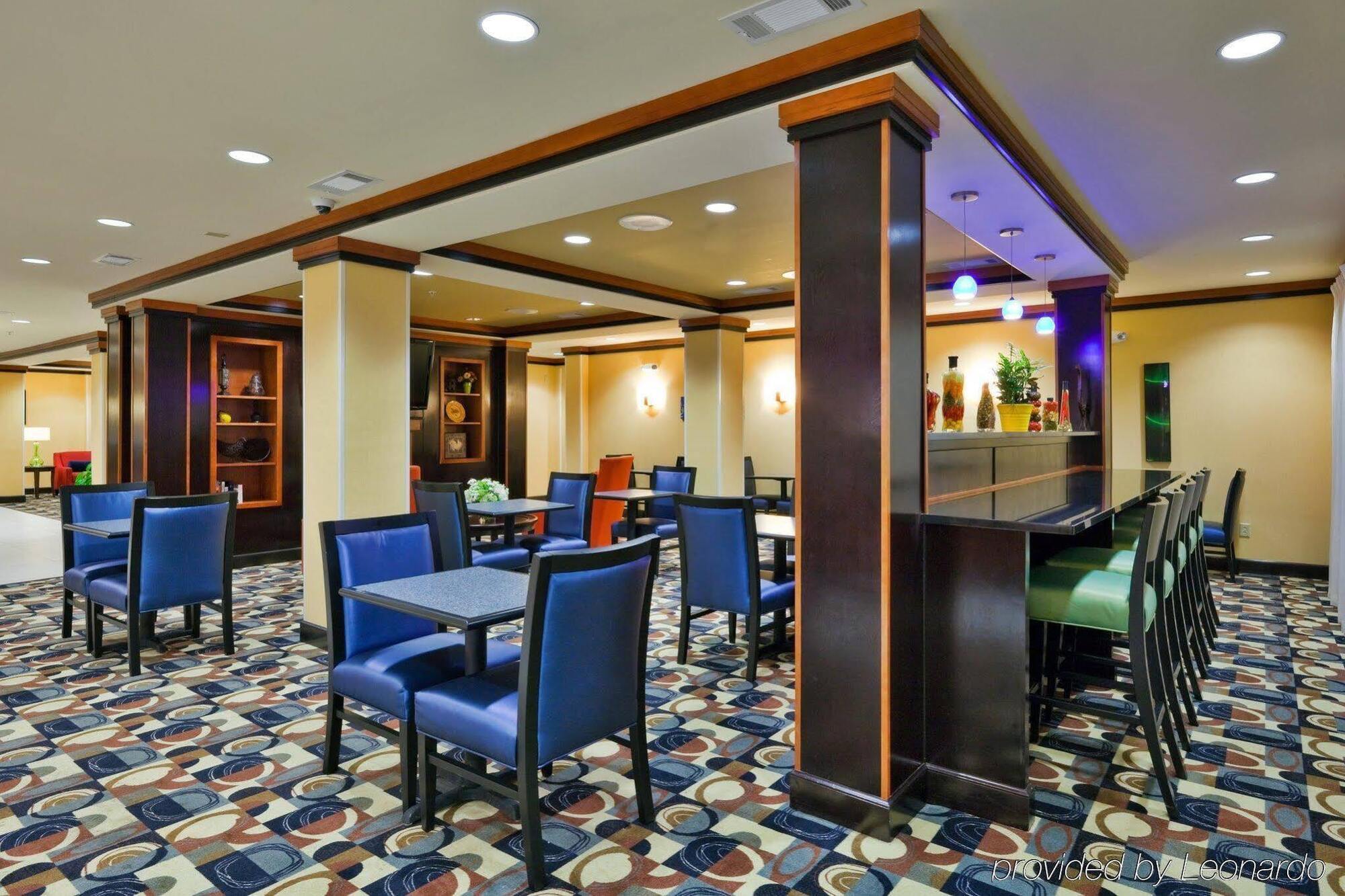 Holiday Inn Express Atmore By Ihg Buitenkant foto