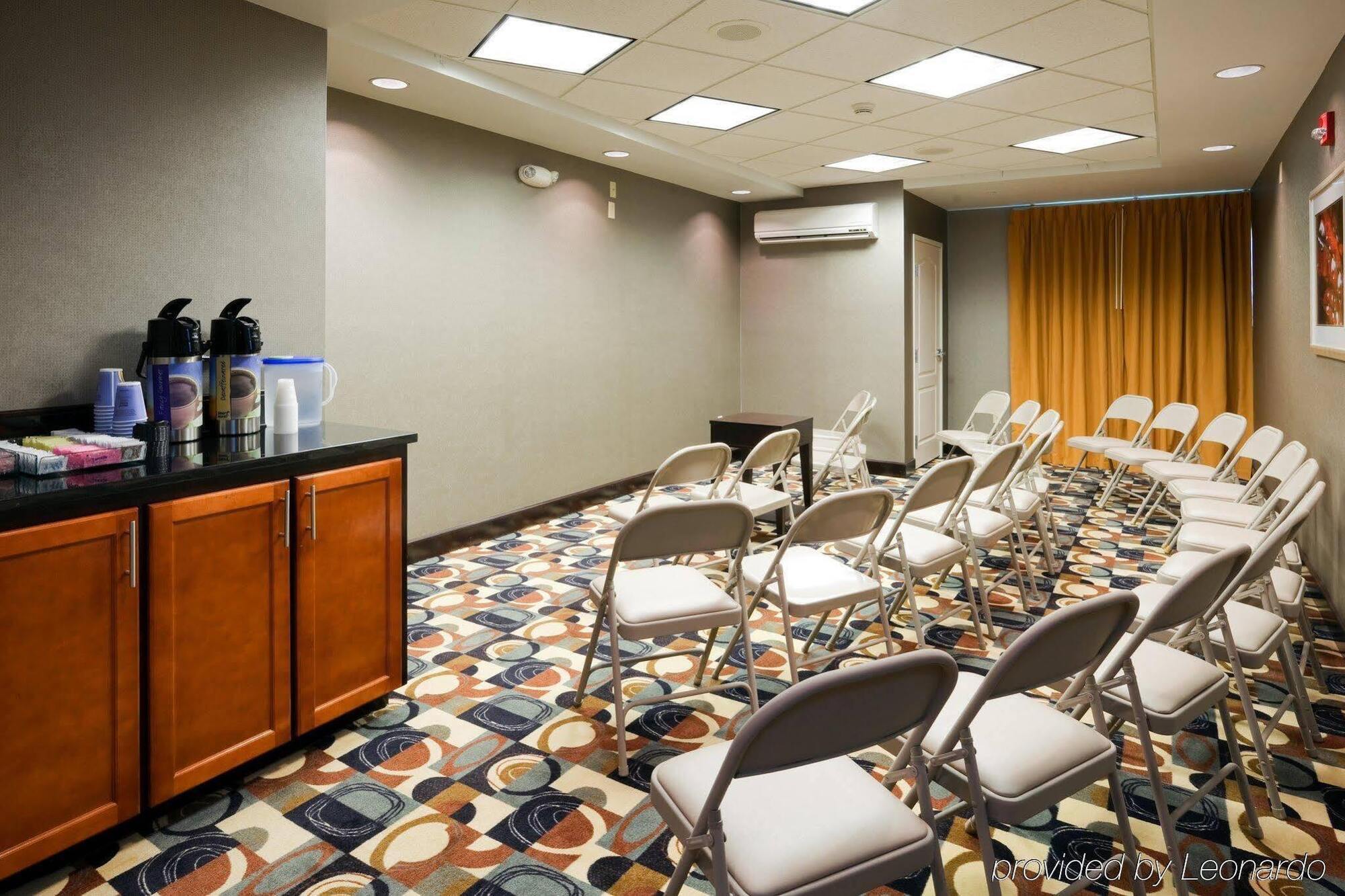 Holiday Inn Express Atmore By Ihg Buitenkant foto